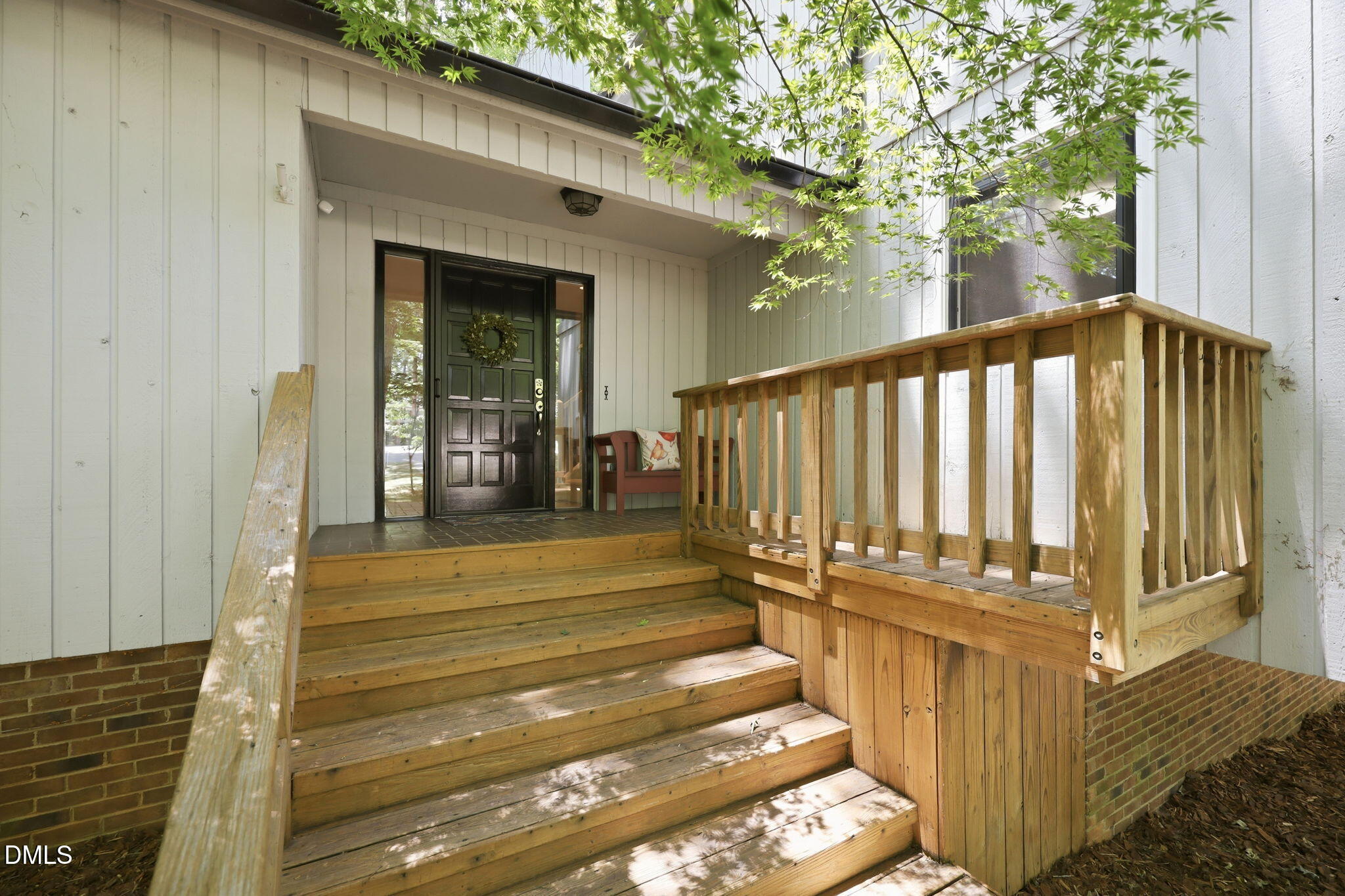 6101 Dresden Lane