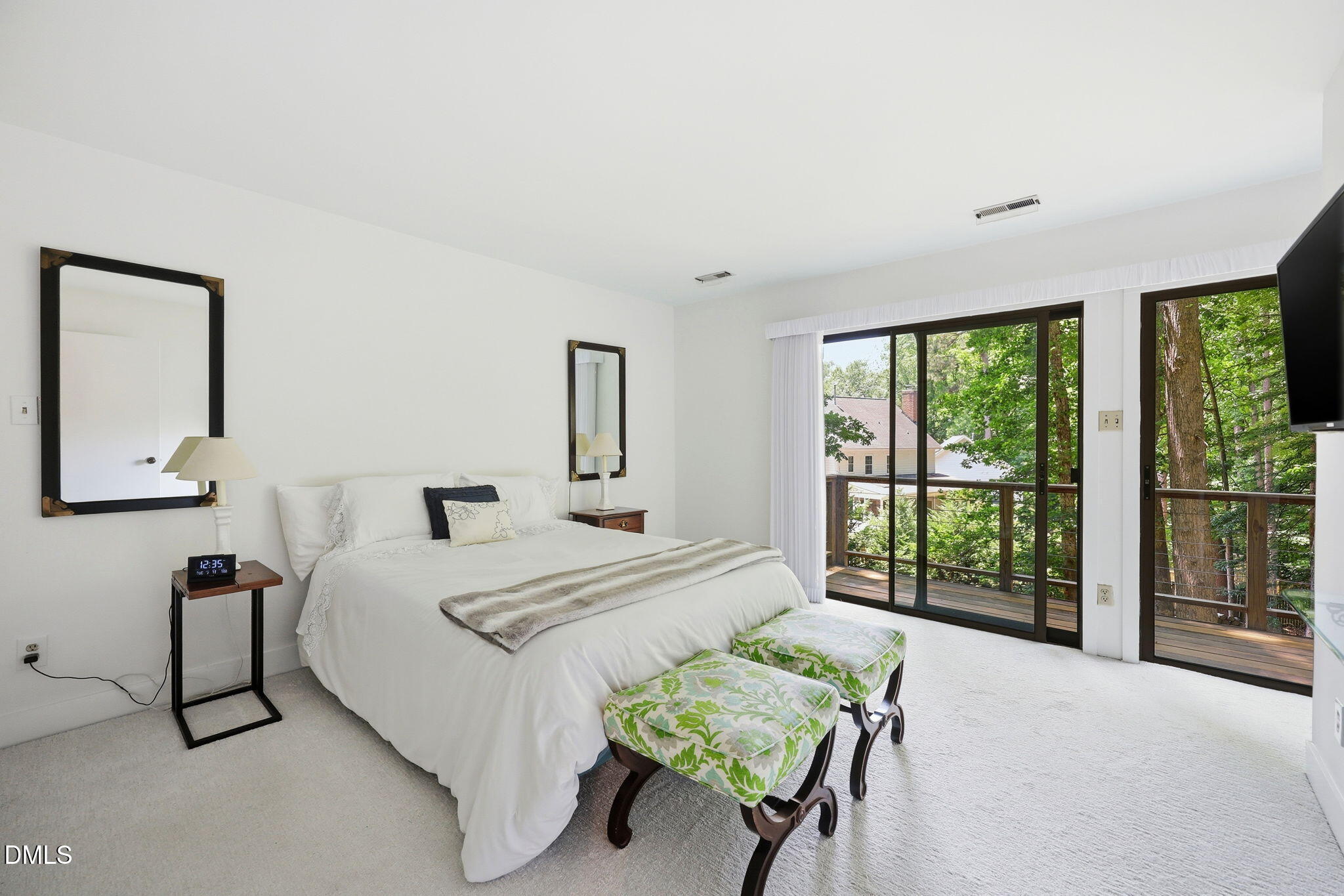 6101 Dresden Lane