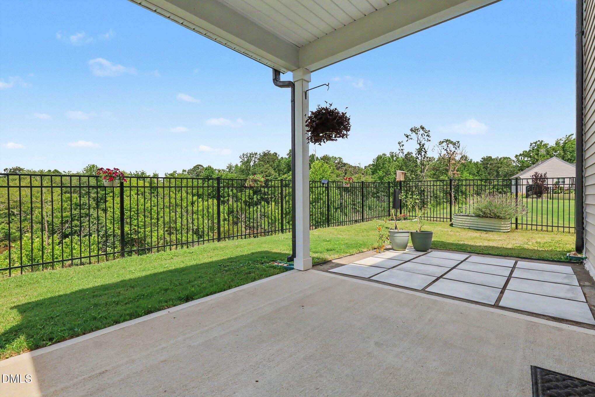 1113 Shadow Shade Drive