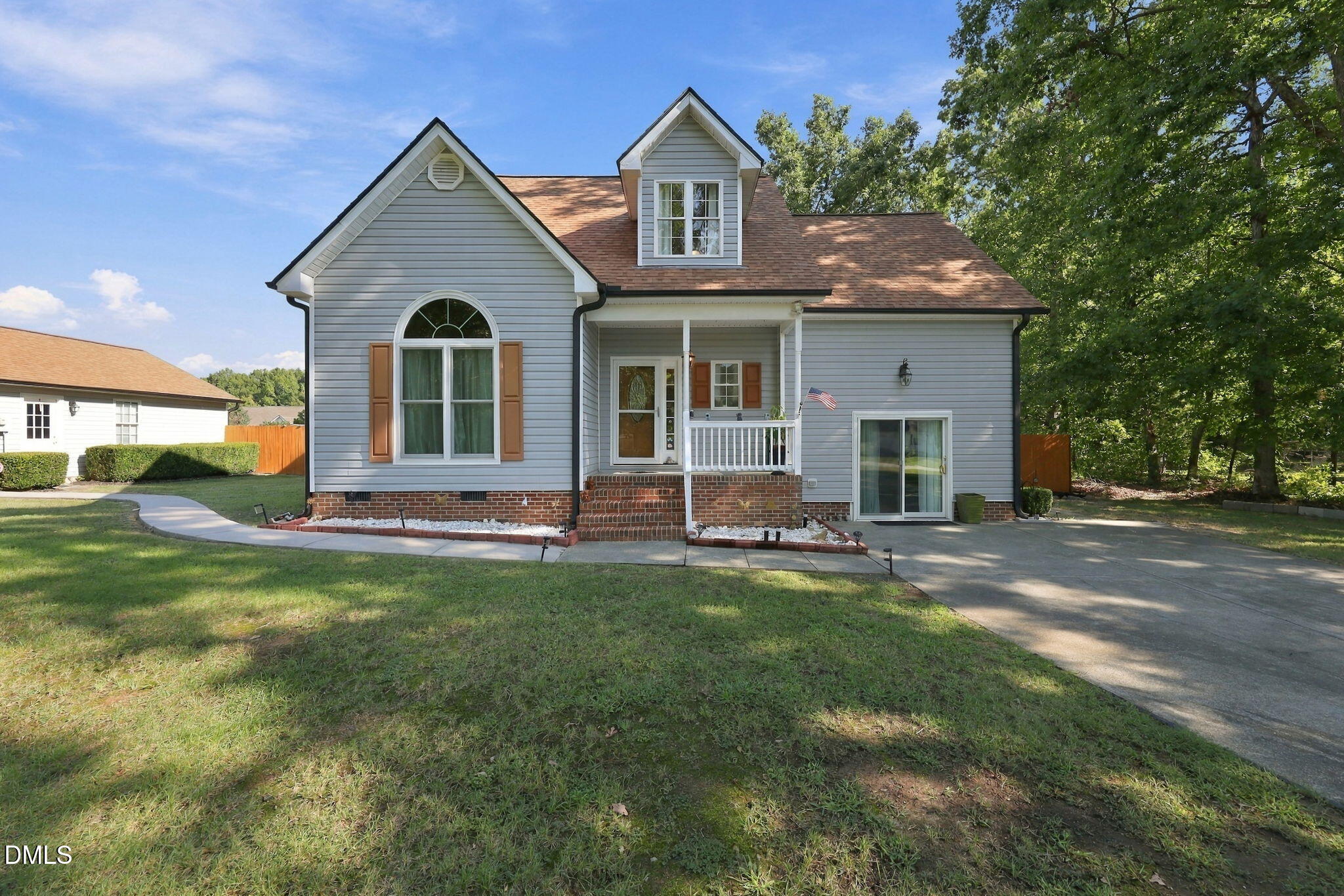 75 Linnett Court