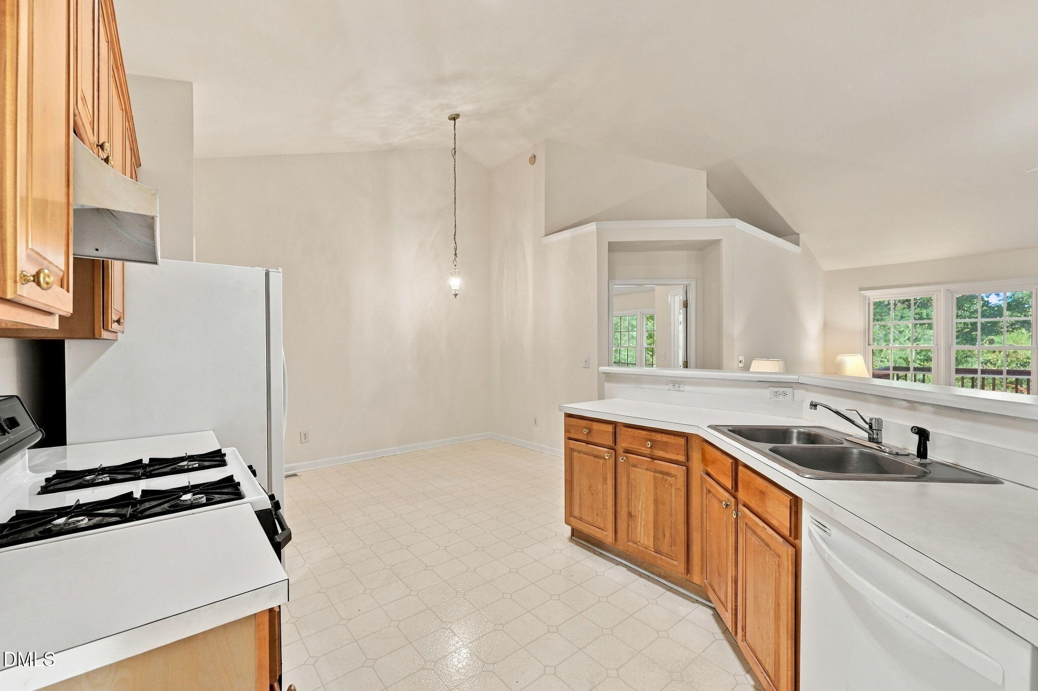 6905 Whittlesea Place