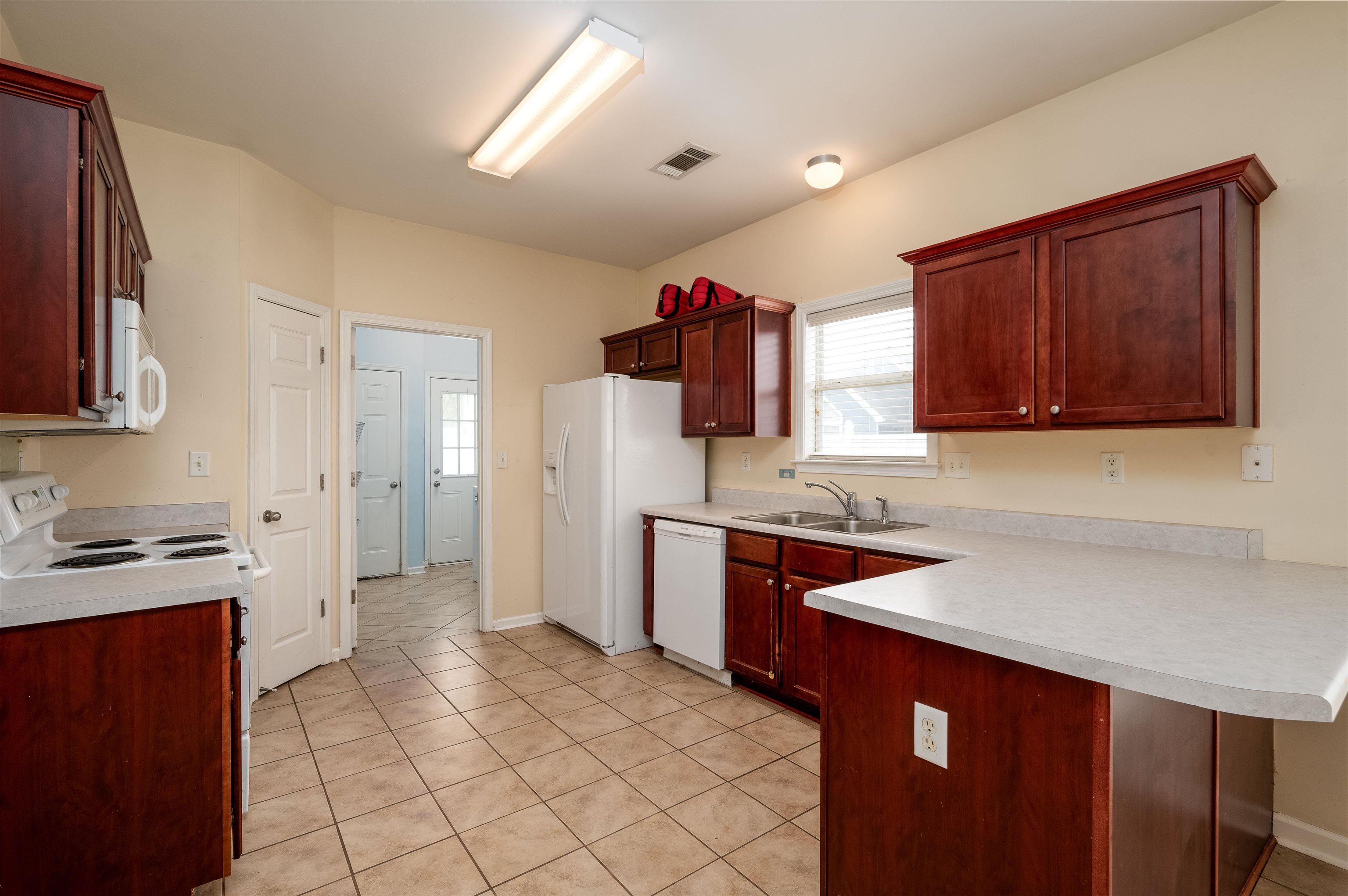 132 FLEETS ISLAND DR