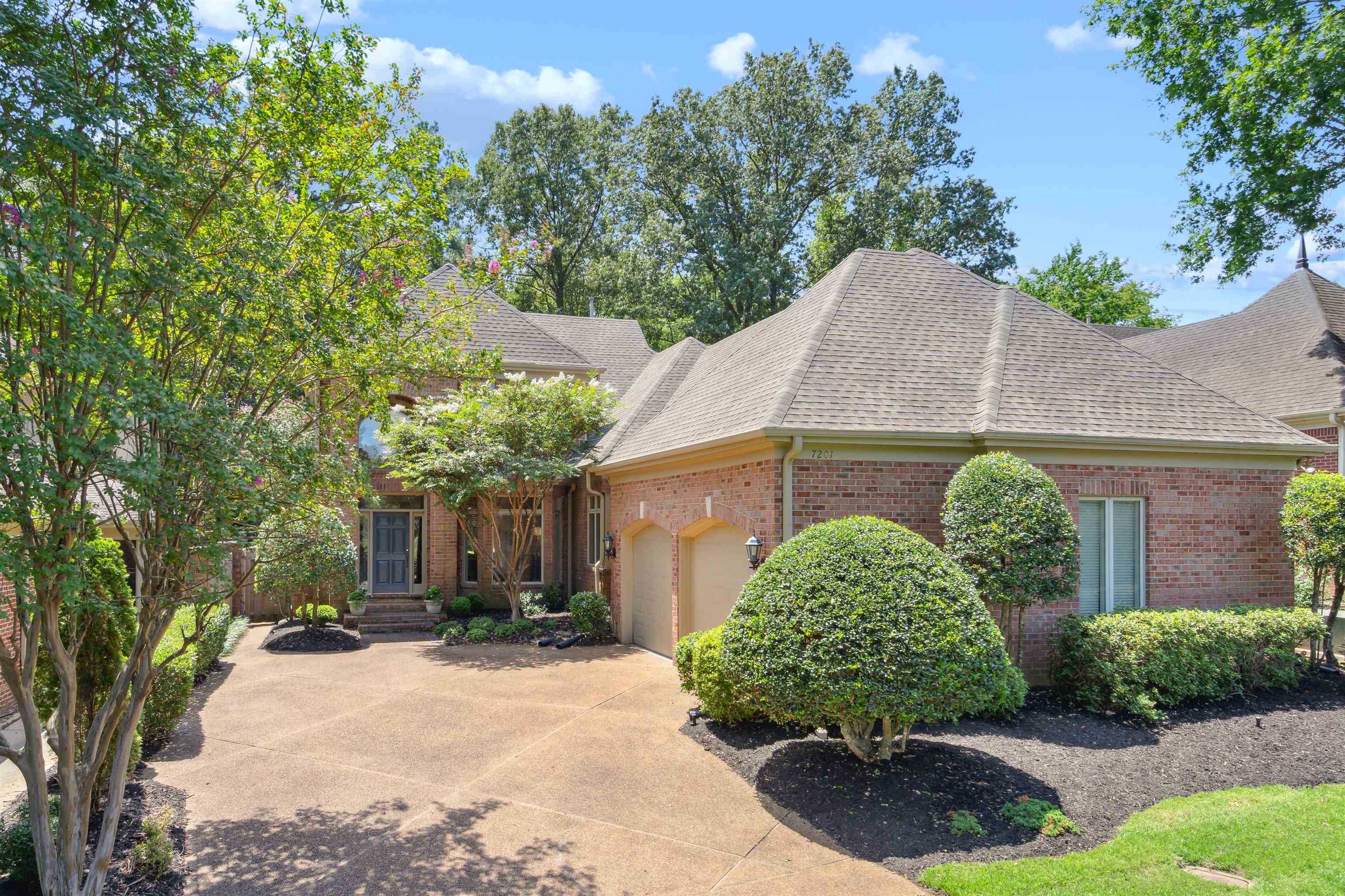 7201 MONT BLANC DR