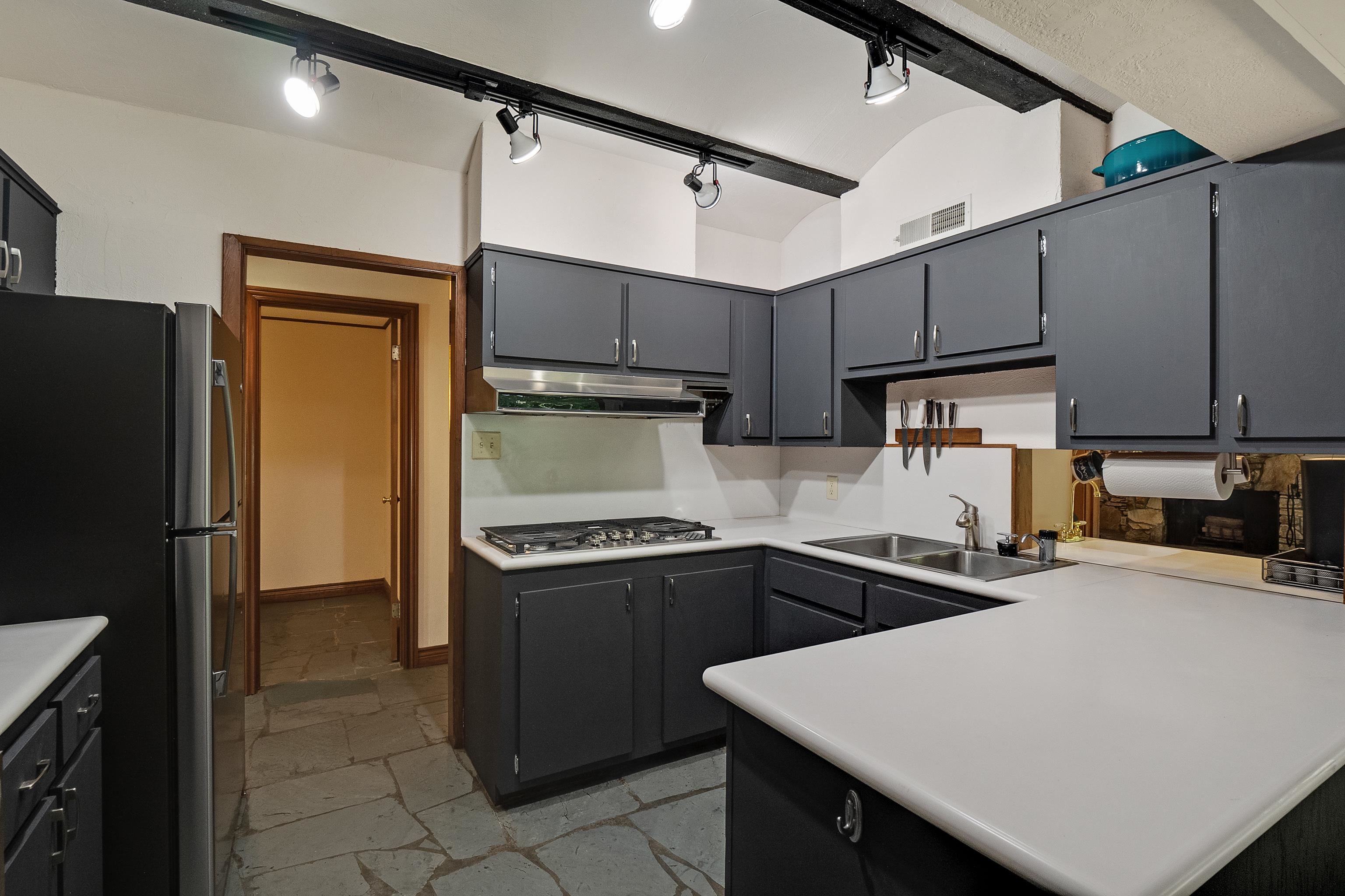 5625 SYCAMORE GROVE LN