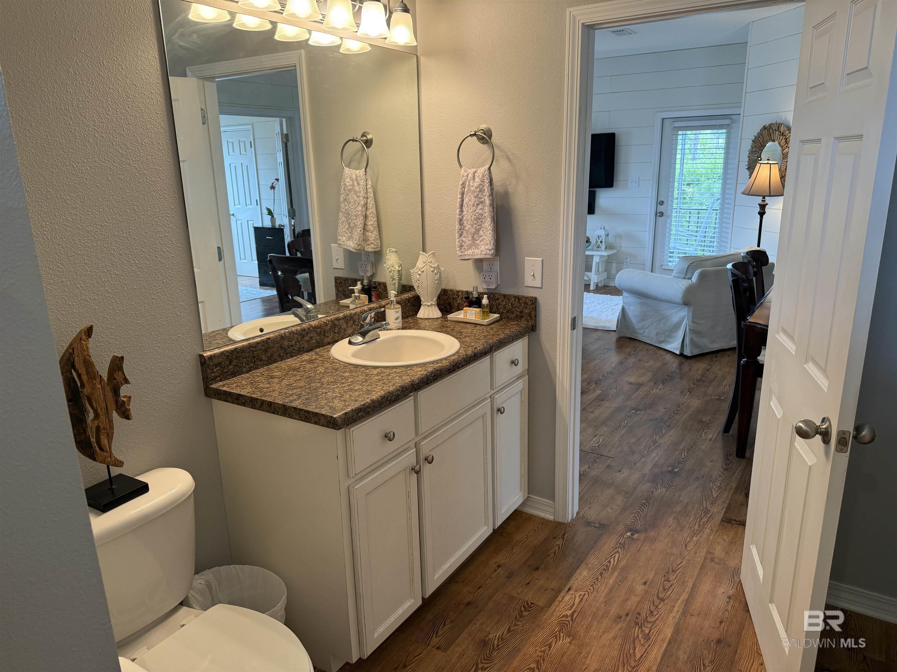 5781 State Highway 180 6006