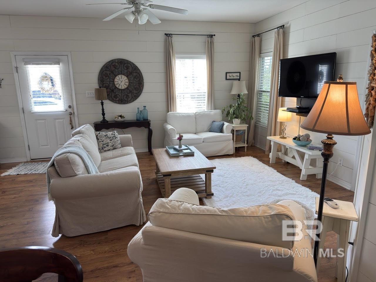 5781 State Highway 180 6006