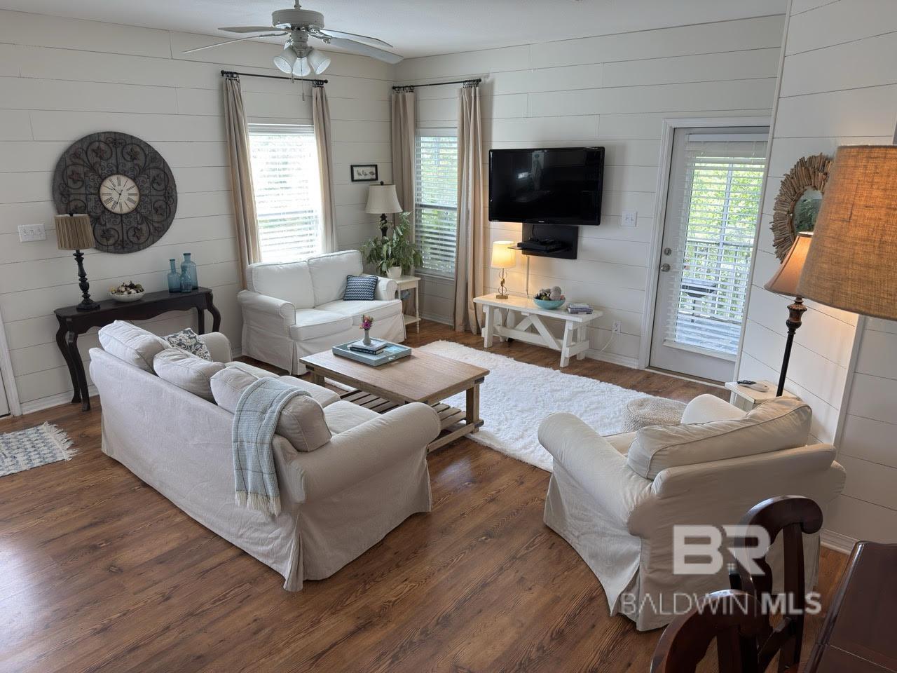 5781 State Highway 180 6006