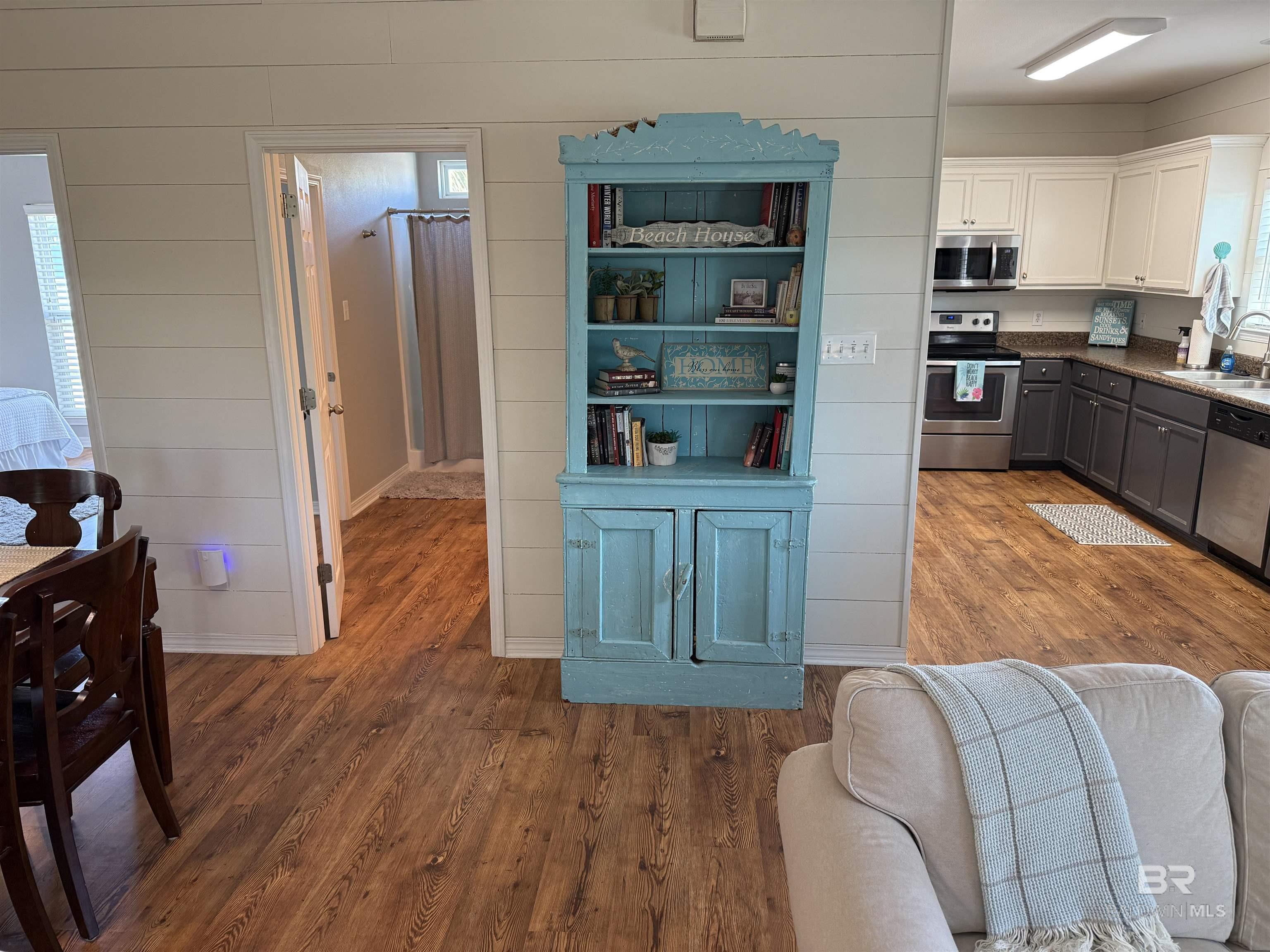 5781 State Highway 180 6006