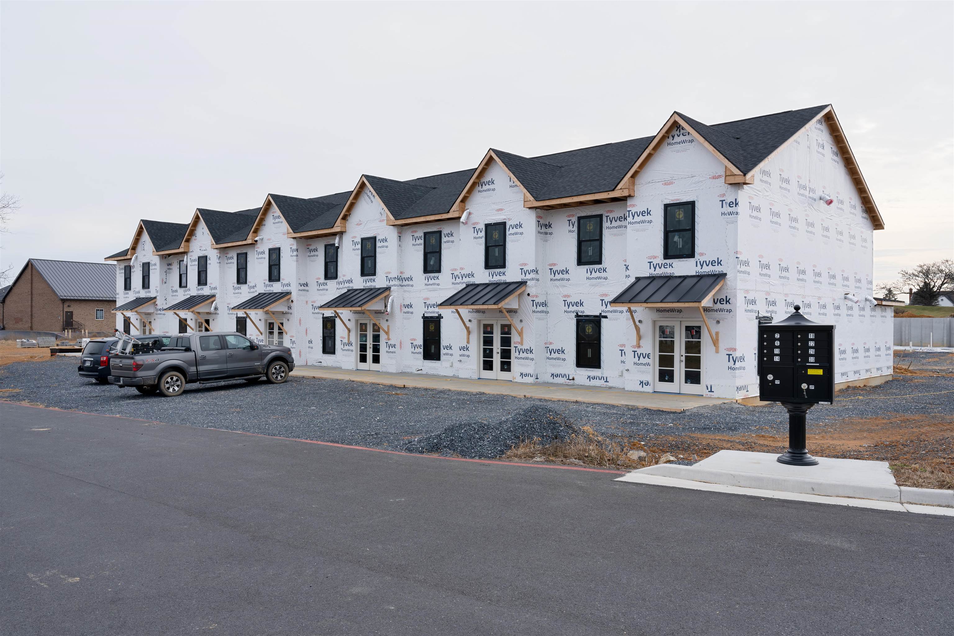 26 PRAIRIE CT