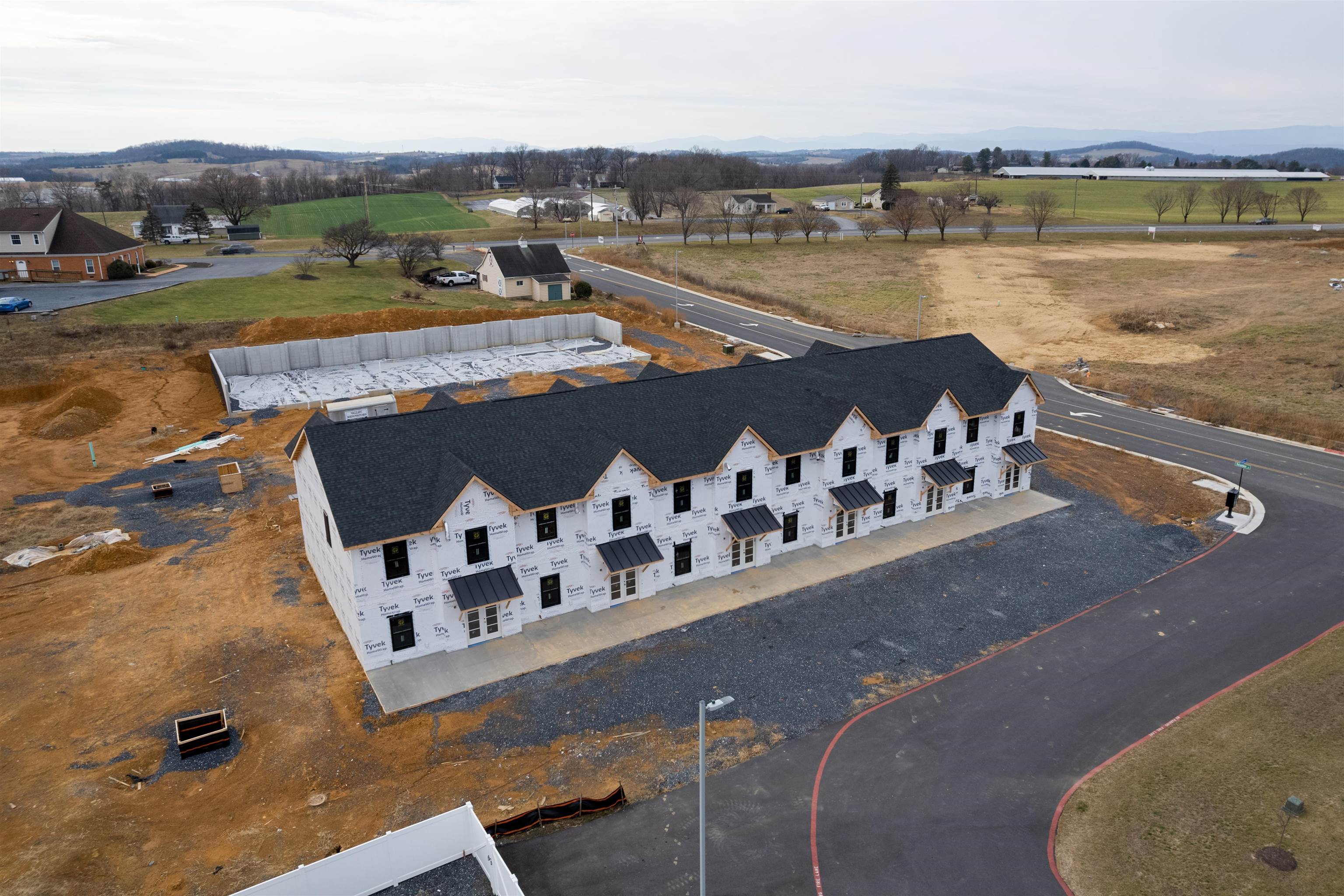 26 PRAIRIE CT