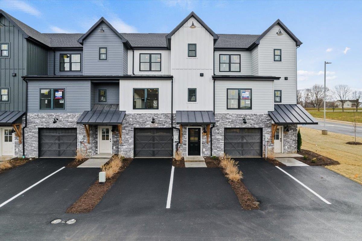 45 PRAIRIE CT