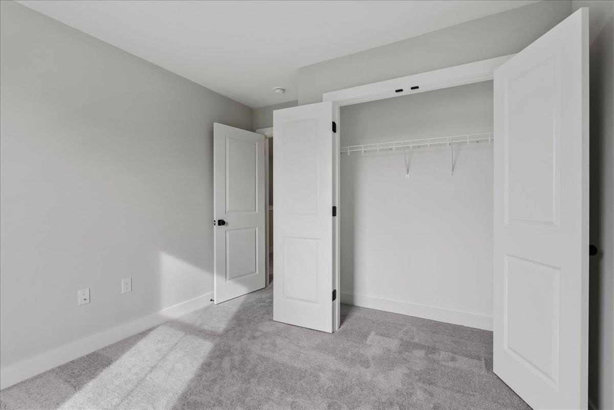 45 PRAIRIE CT