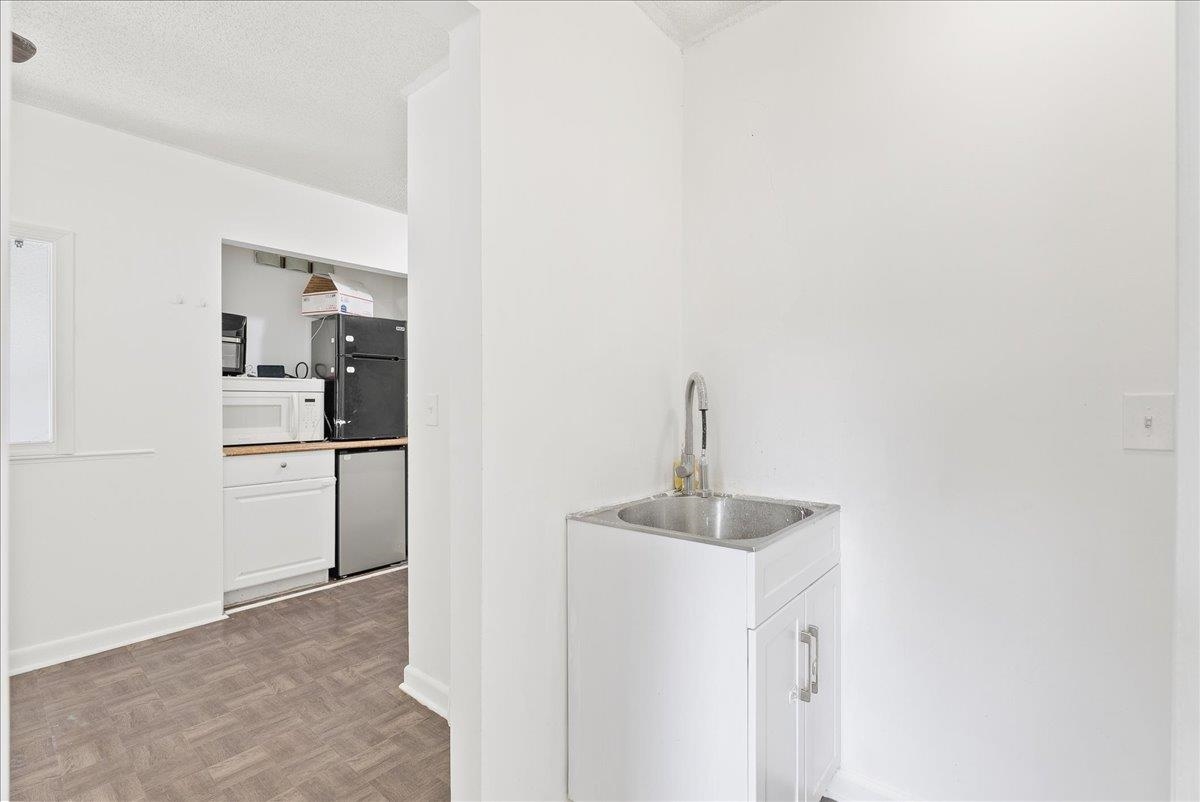 1331 BRADLEY DR