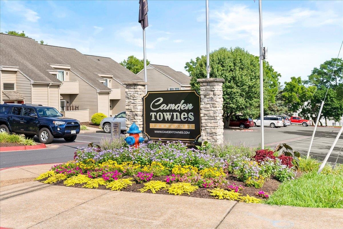 1331 BRADLEY DR