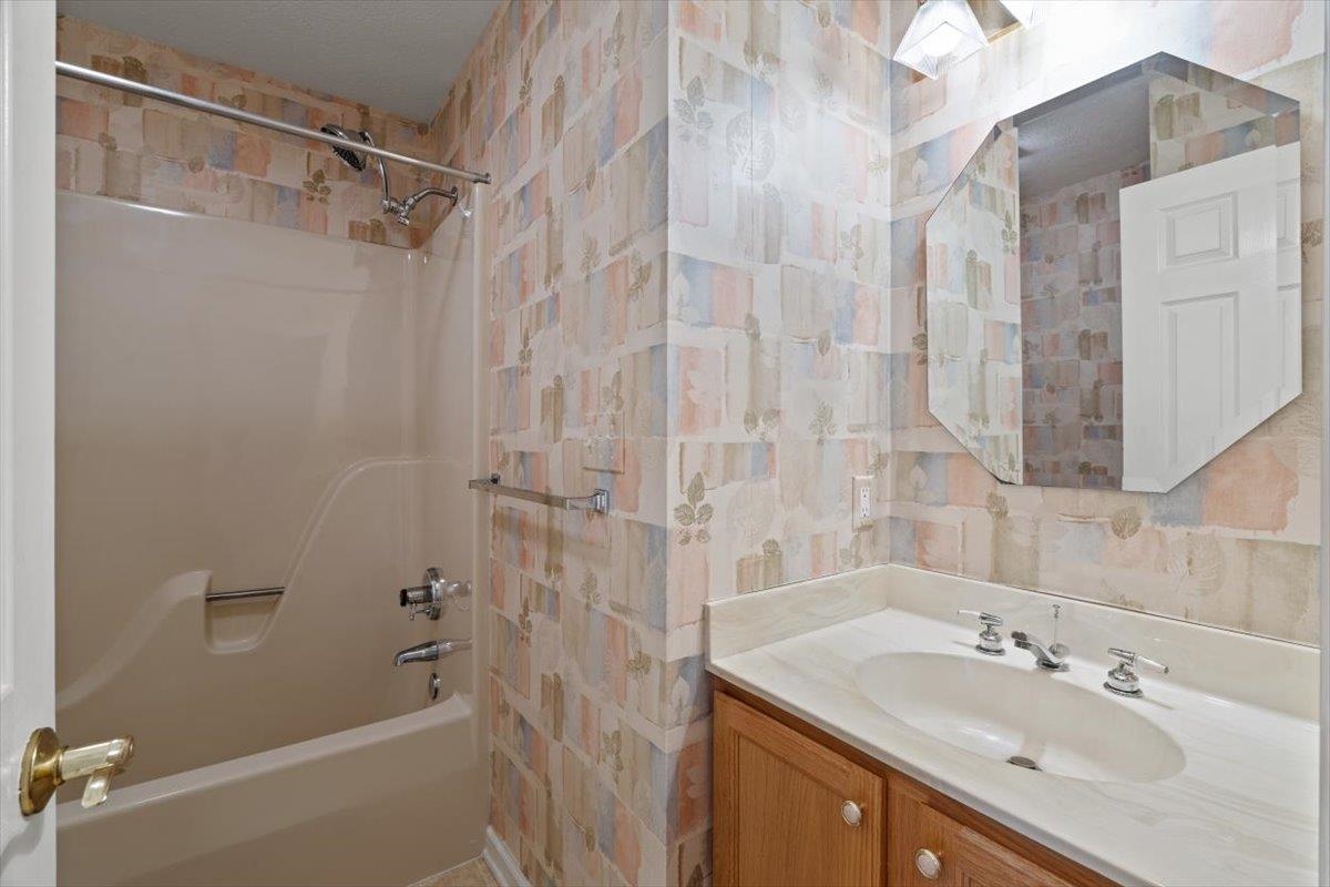 244 EMERALD DR