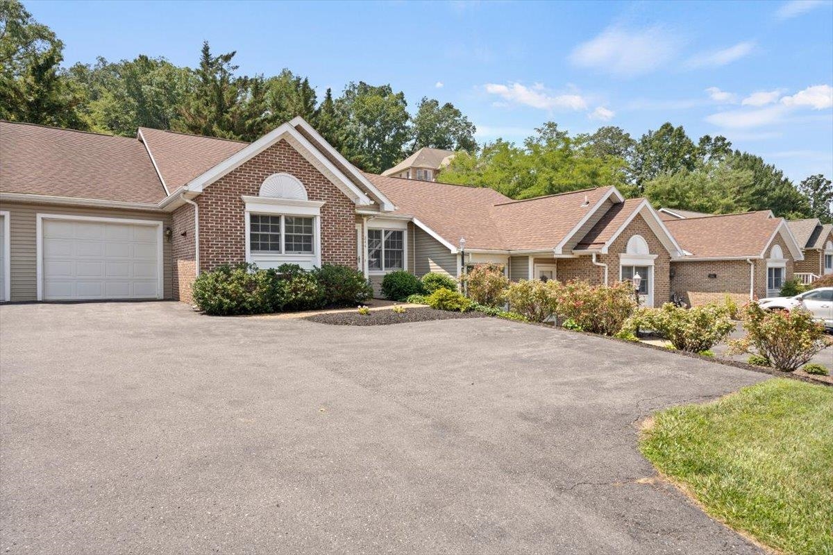244 EMERALD DR