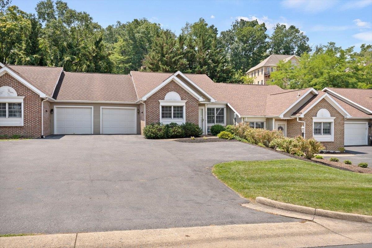 244 EMERALD DR