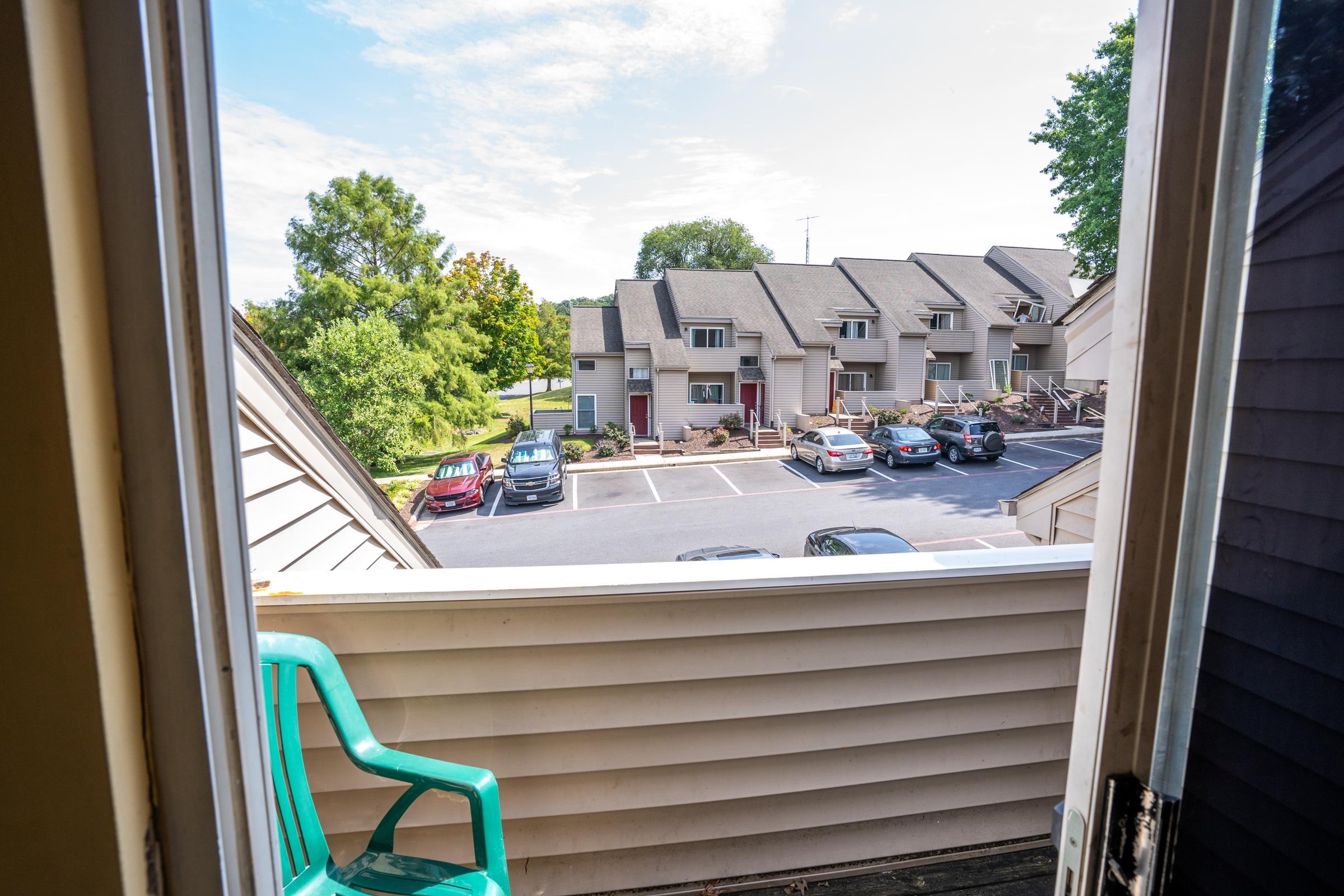 1314 BRADLEY DR