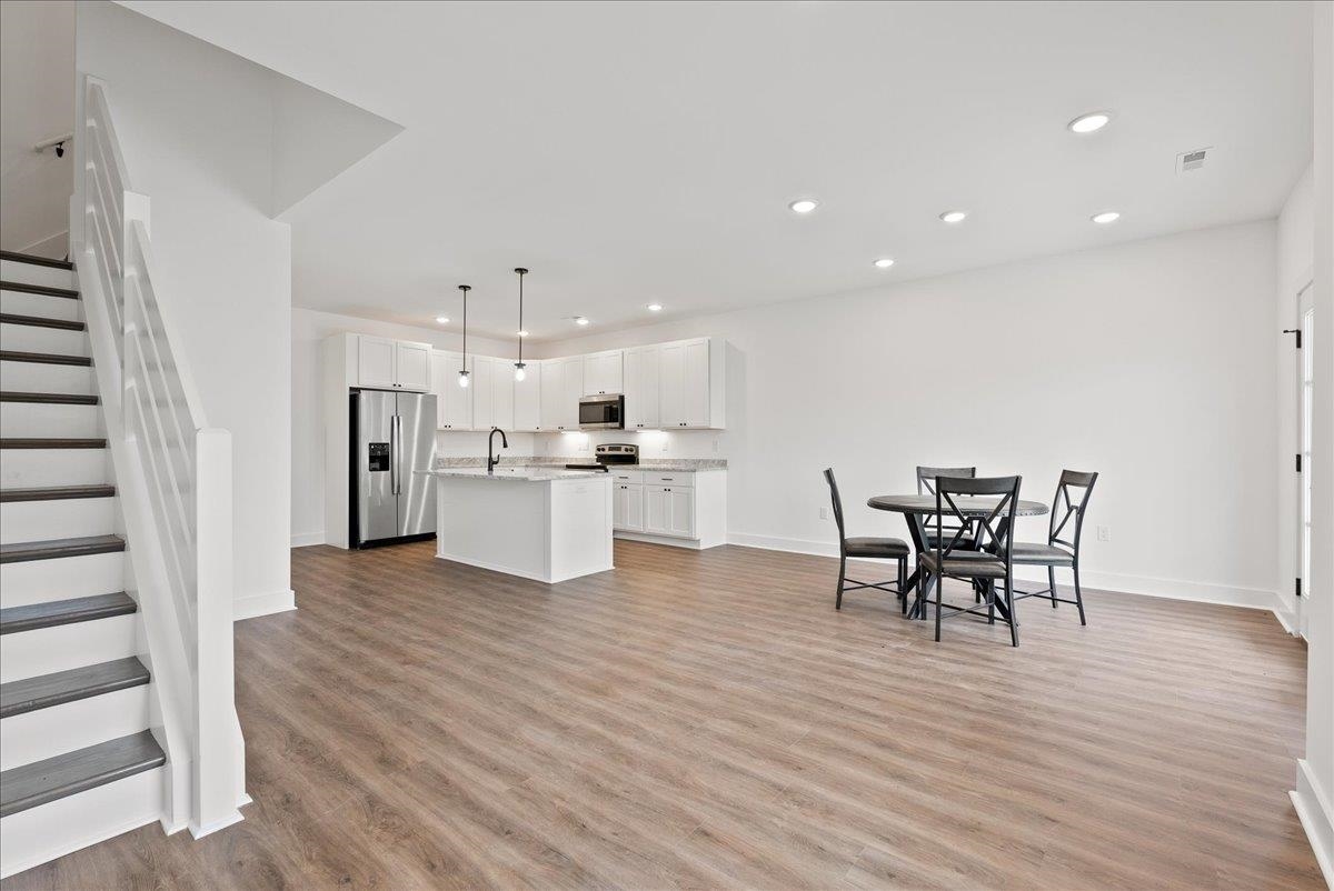 14 PRAIRIE CT