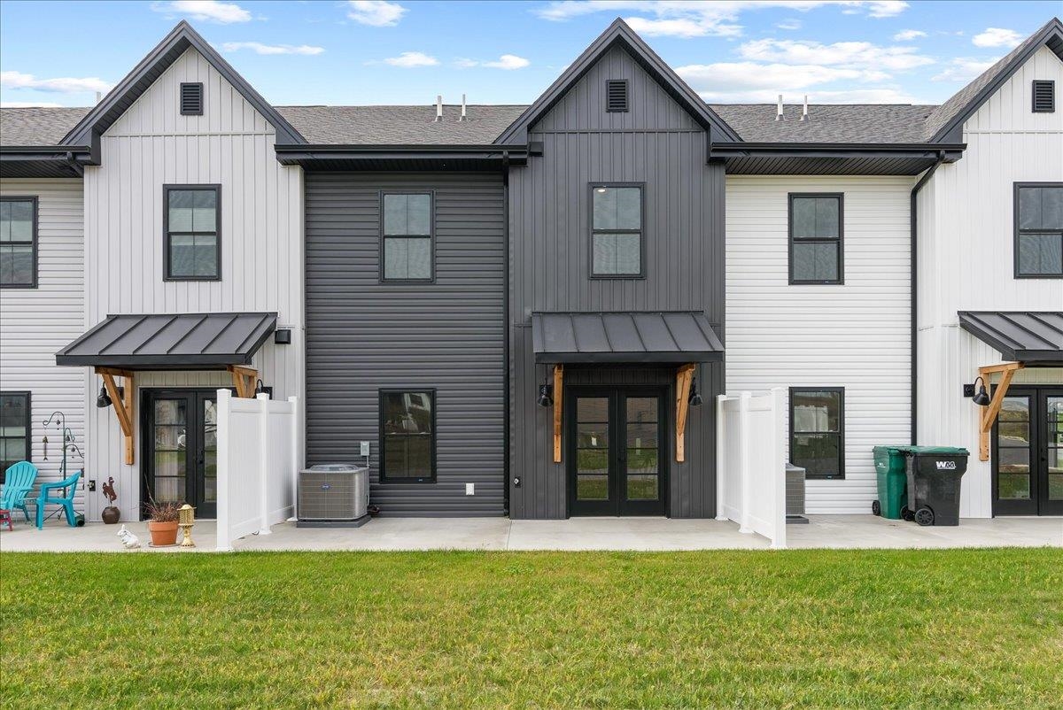 14 PRAIRIE CT
