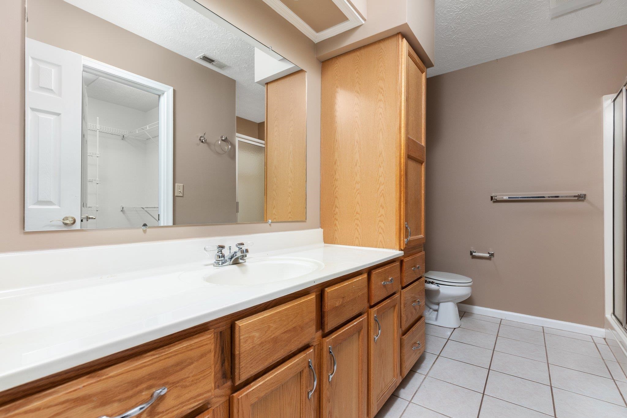324 EMERALD DR