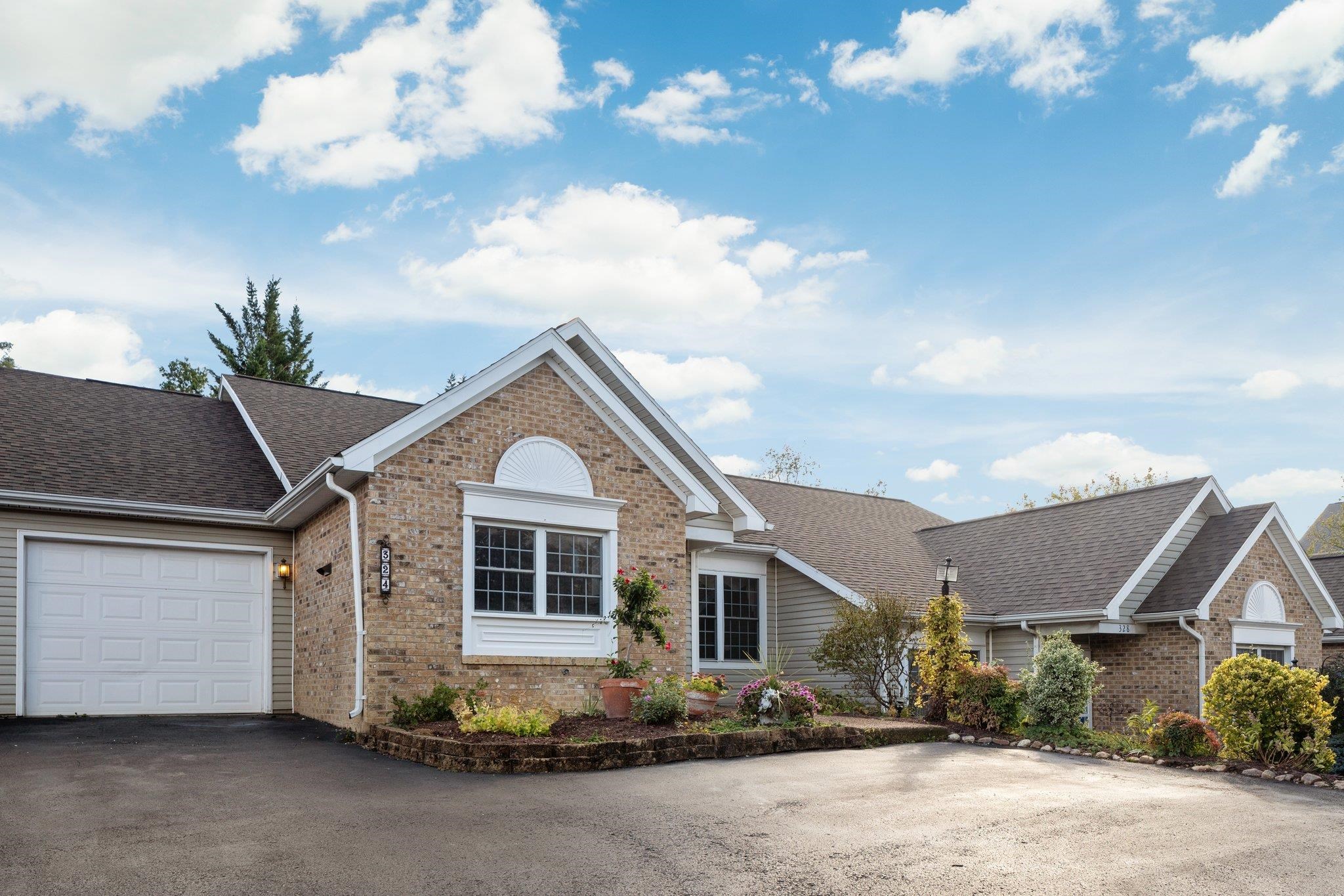 324 EMERALD DR