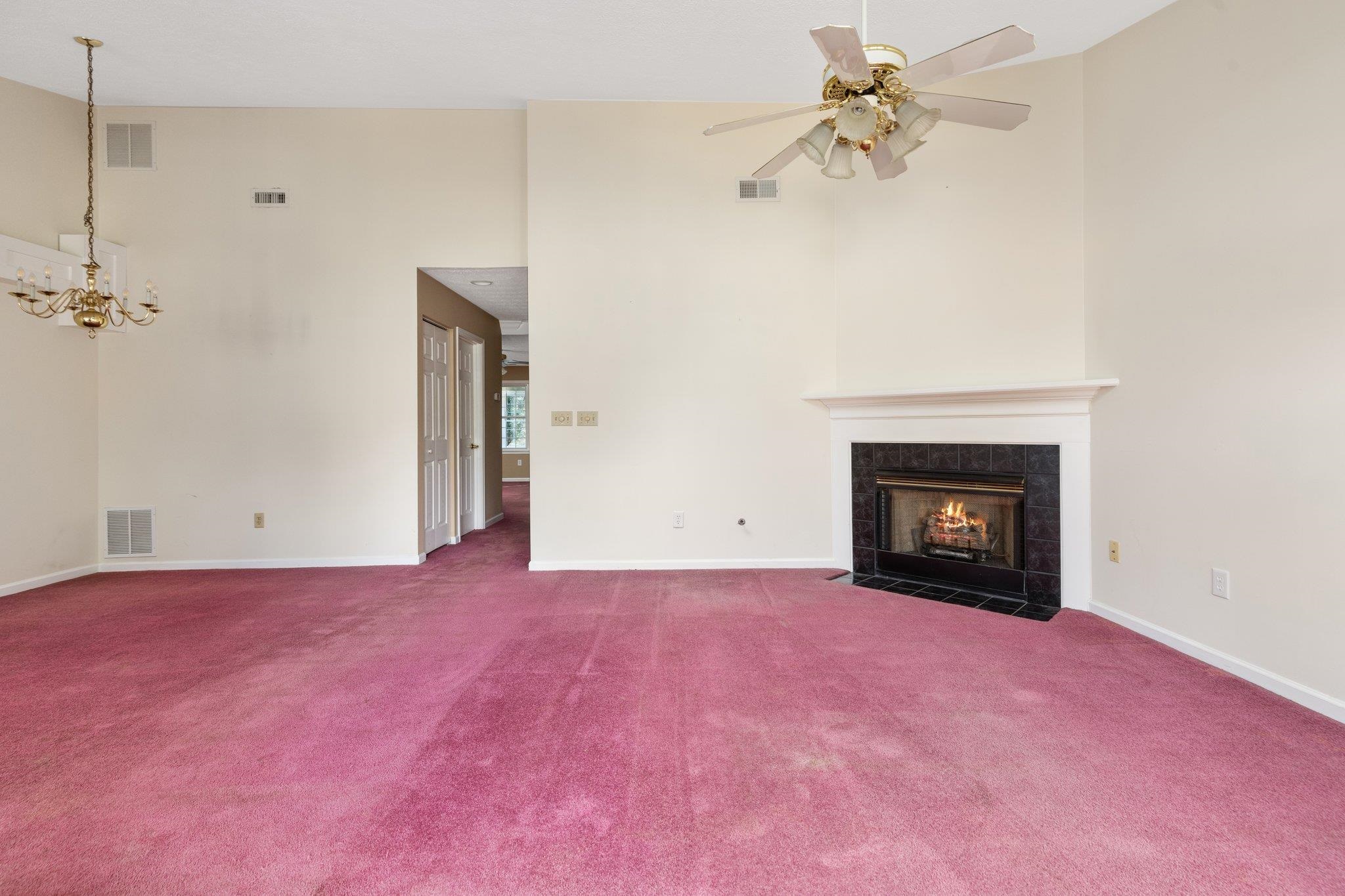 324 EMERALD DR