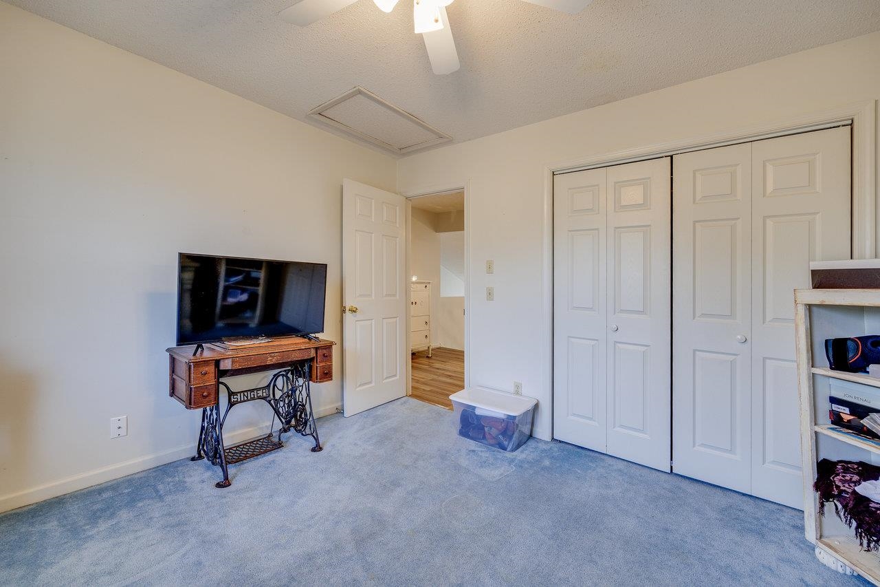 2398 MEADOW CT