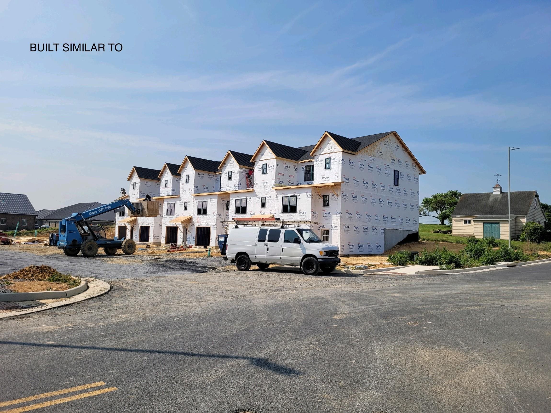 25 PRAIRIE CT