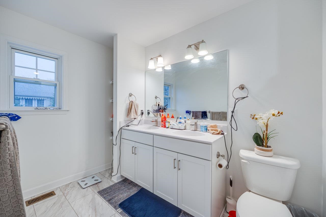 2910 BELGIAN DR