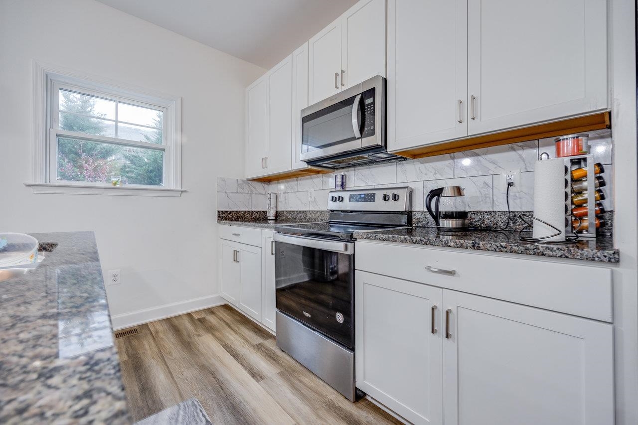 2910 BELGIAN DR