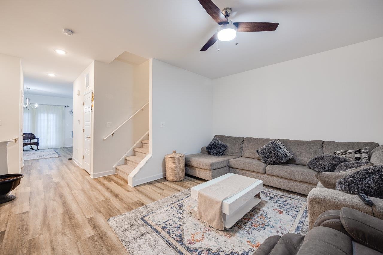 2910 BELGIAN DR