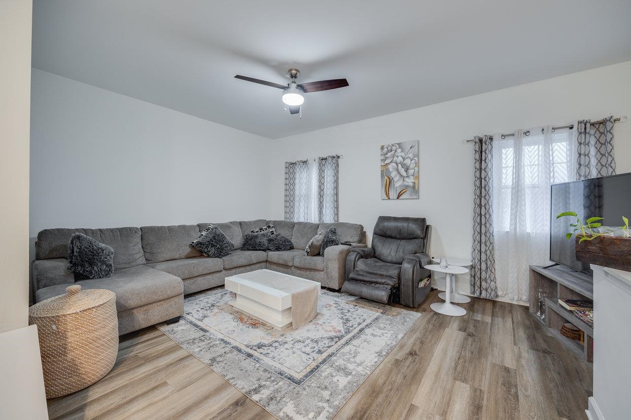2910 BELGIAN DR