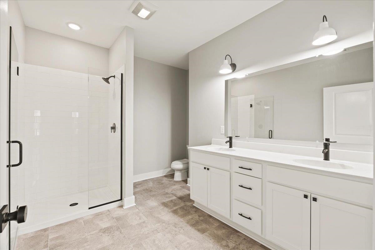 2 PRAIRIE CT