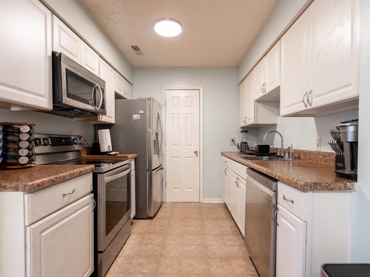 737 NORTHFIELD CT