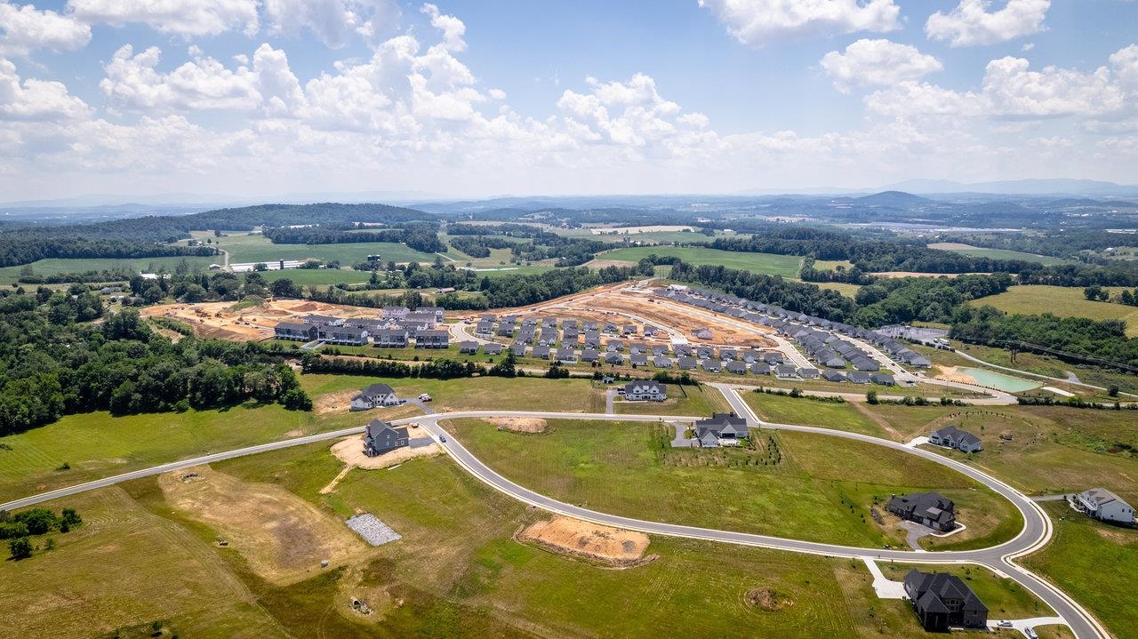 2580 HUNTINGTON SPRINGS DR