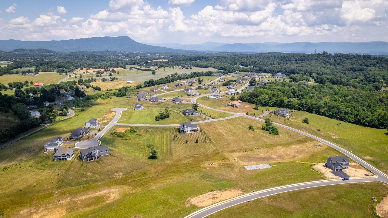 2580 HUNTINGTON SPRINGS DR