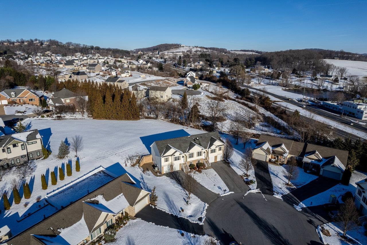 20 CAMBRIDGE CIR