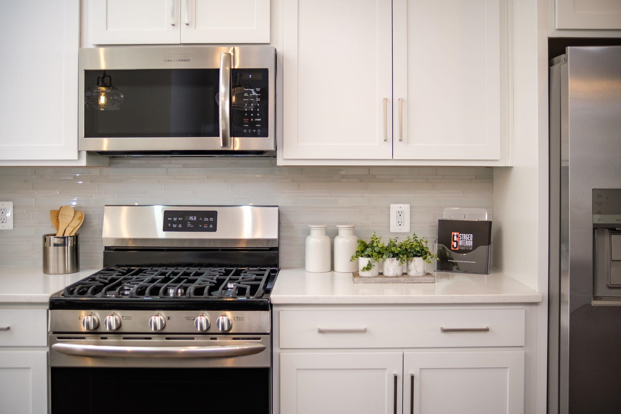 3288 CHARLESTON BLVD Unit: 17D