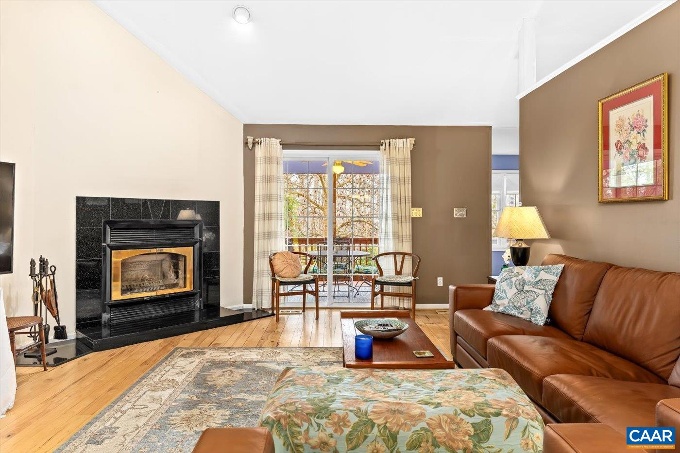 553 HIDDEN VALLEYS RD