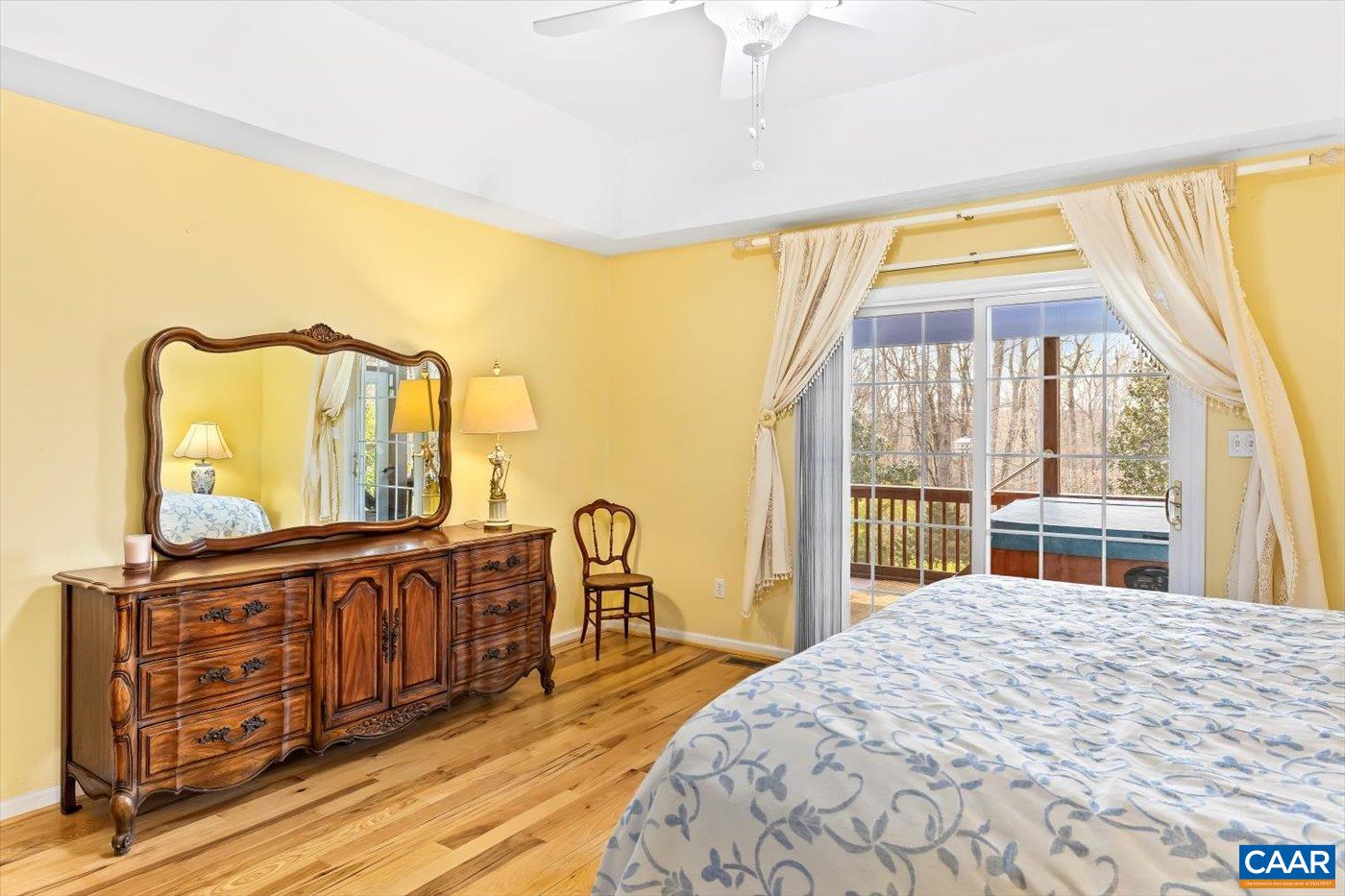 553 HIDDEN VALLEYS RD