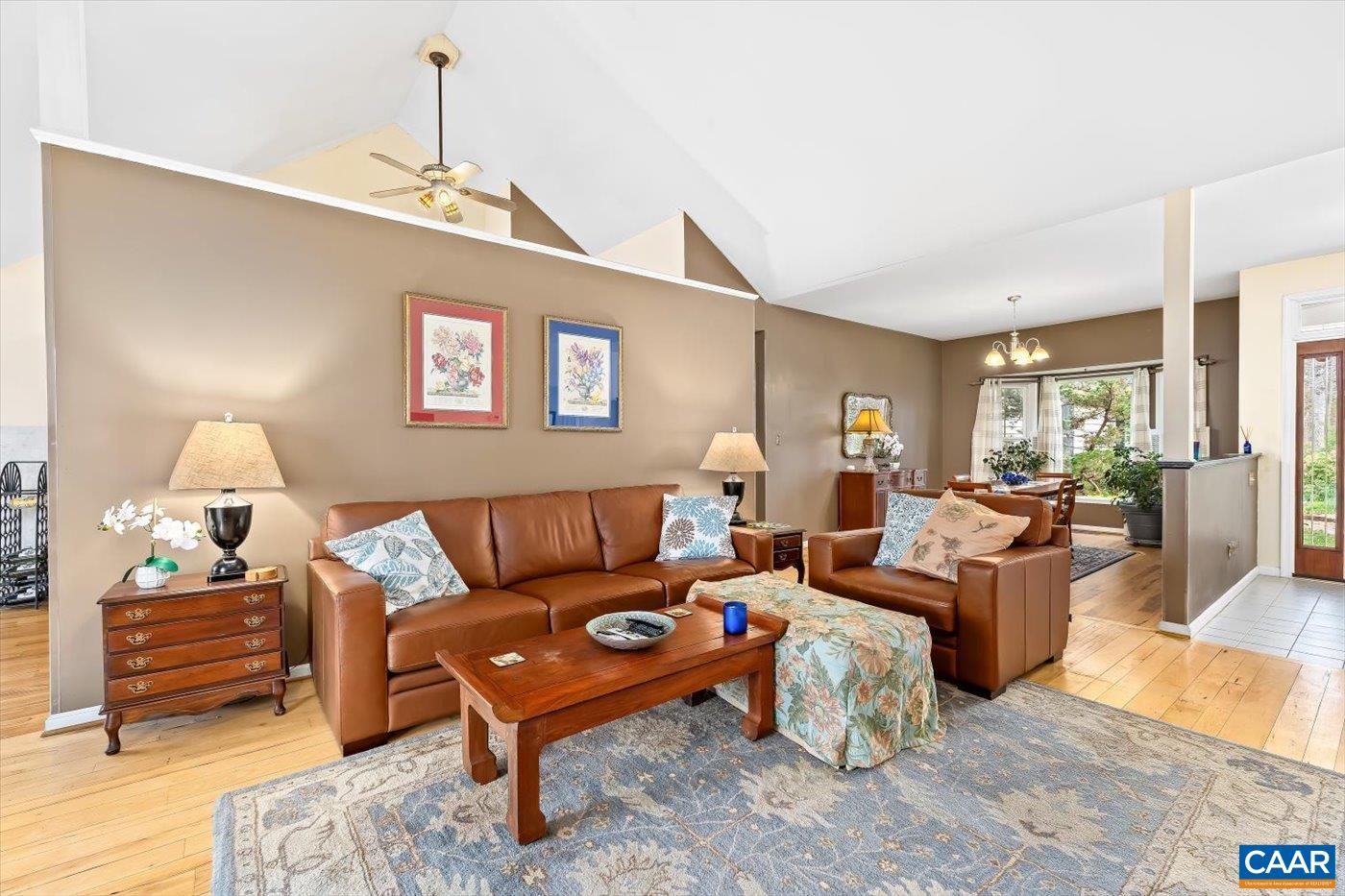 553 HIDDEN VALLEYS RD