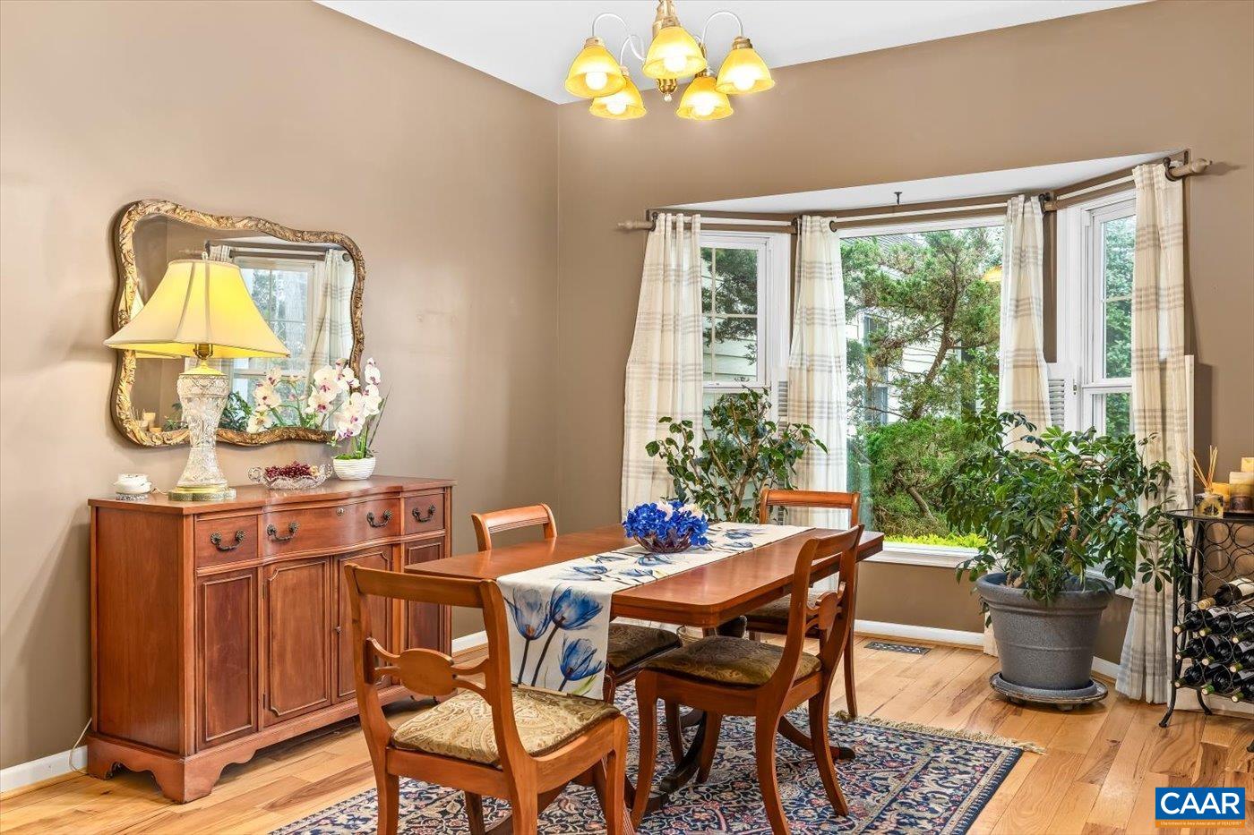 553 HIDDEN VALLEYS RD