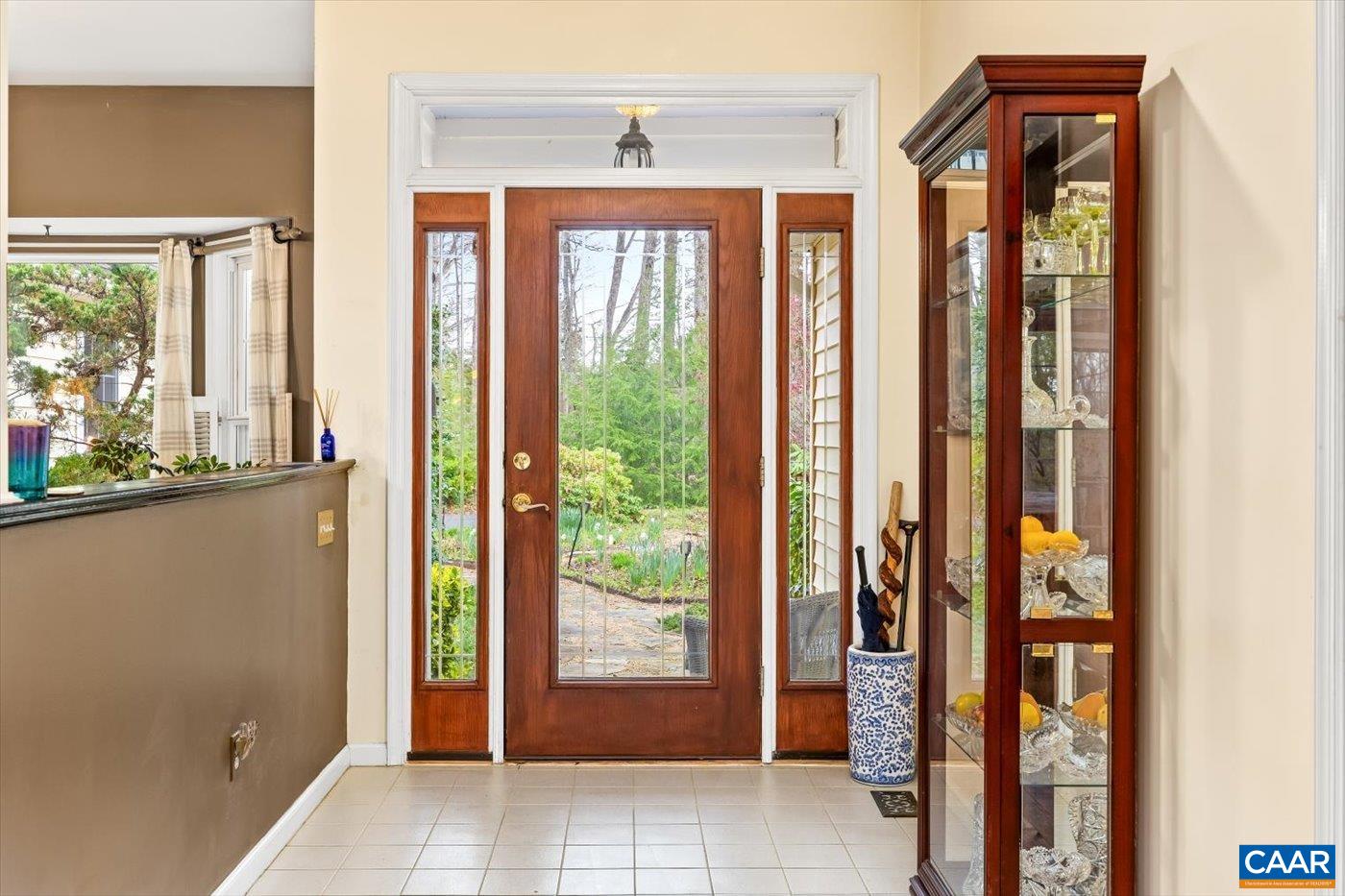 553 HIDDEN VALLEYS RD