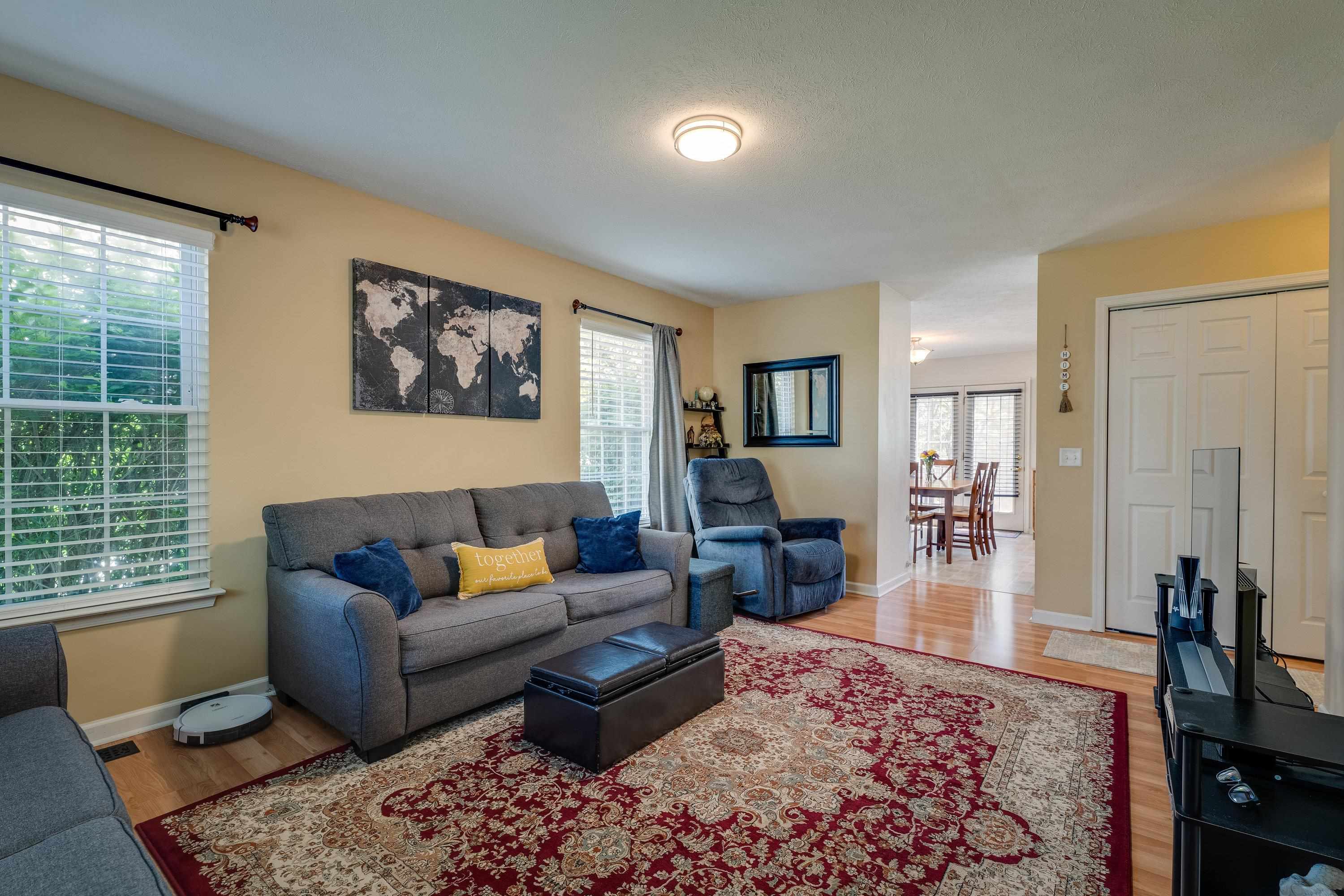 479 POINTE DR