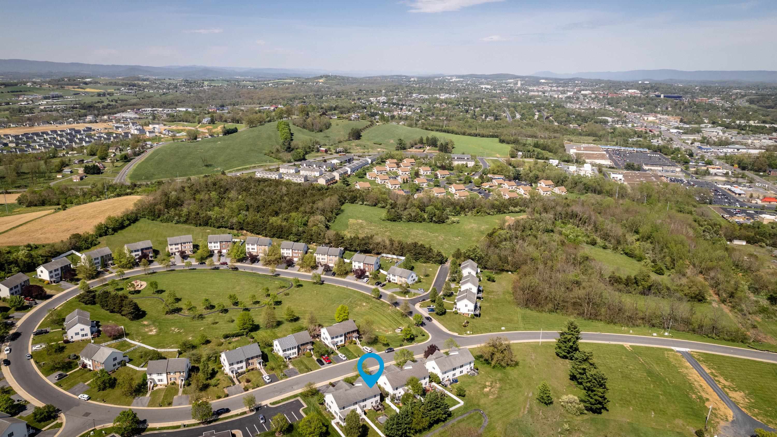479 POINTE DR
