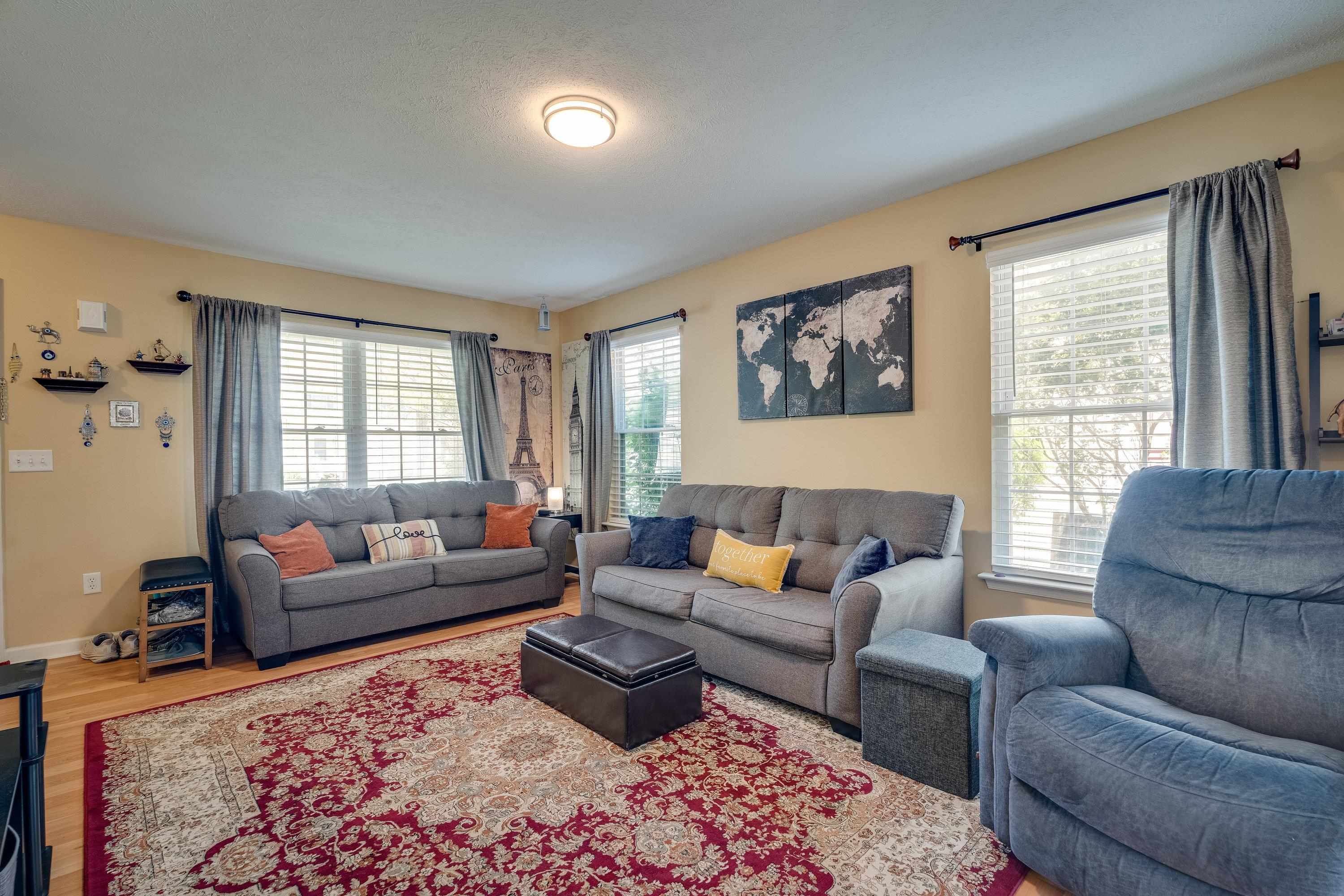 479 POINTE DR