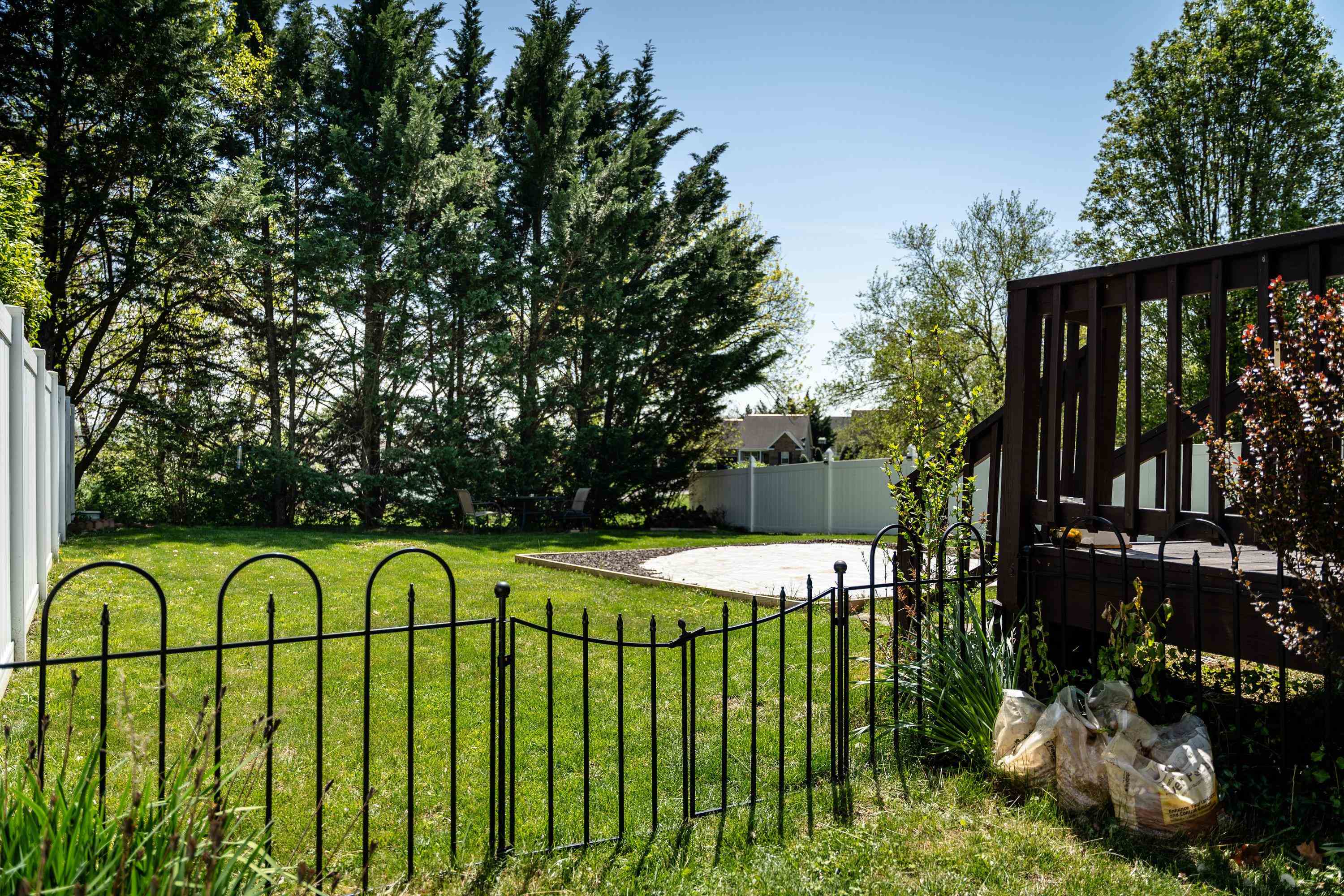 479 POINTE DR
