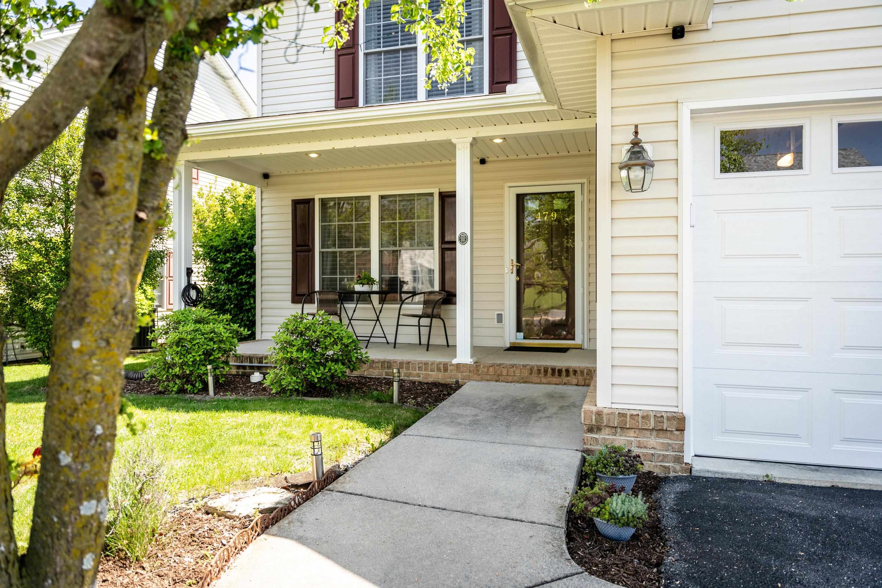 479 POINTE DR