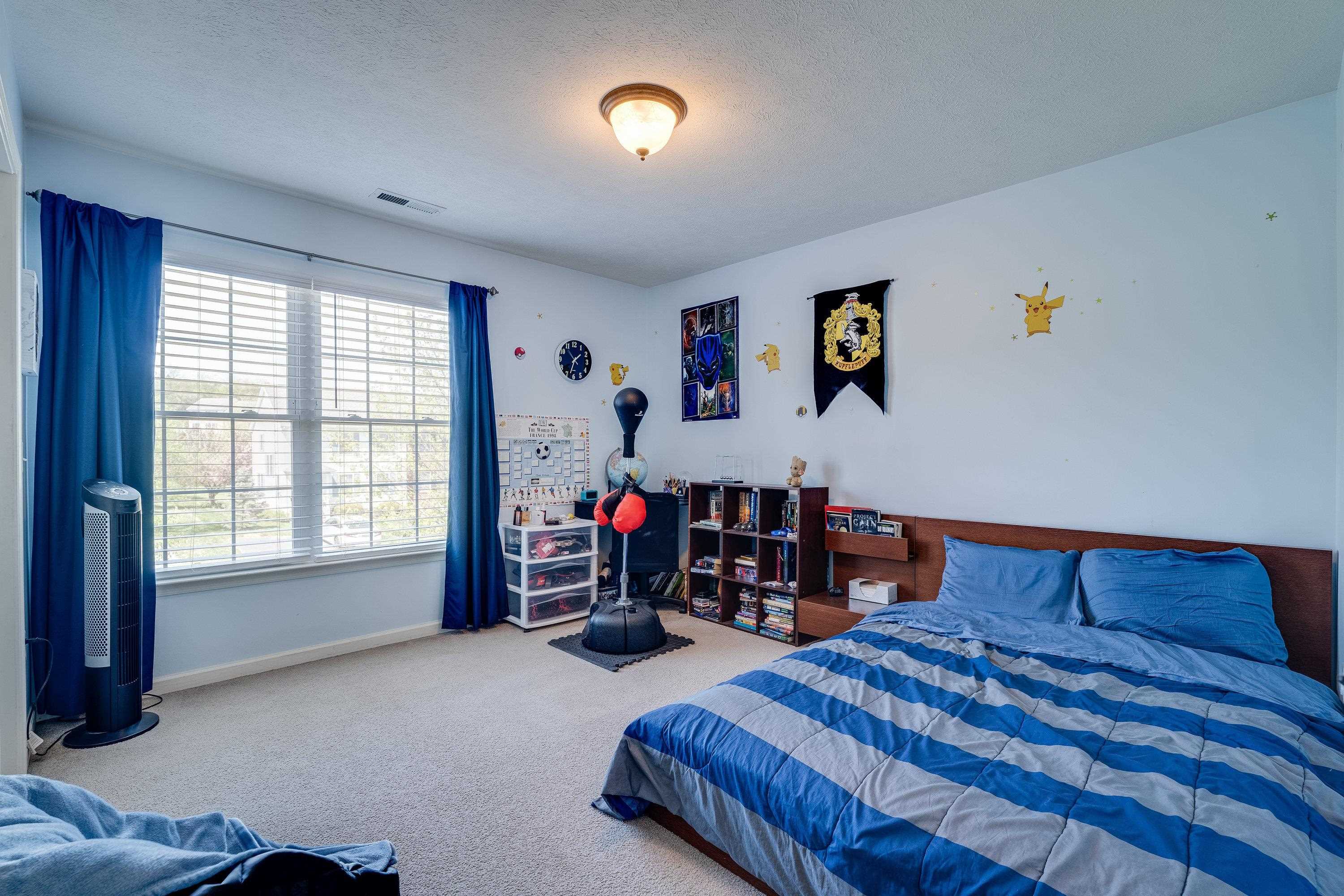 479 POINTE DR